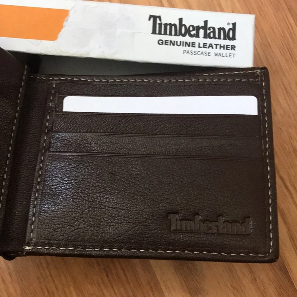 Timberland leather bi-fold wallet brown new in box